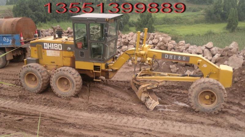 �ɹ�DH180ƽ�ػ��ڹ��ϸ���ʩ���ֳ�